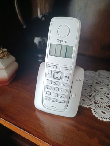Landline Phones: Fiksni Telefon
lokacija-Zemun