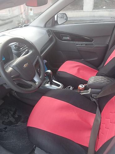 qaz: Chevrolet Cobalt sedan - Kuzov: 4 qapılı sedan, ağ rəng - Qaz — 6