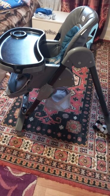 maşın kreslo: Кресло для кормления ребенка в отличном состоянии находится в бузовнах