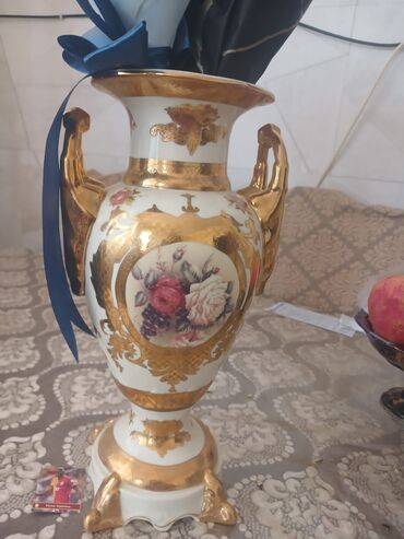 сколько стоит лом золота в баку: Sabirabada qədimi guldan satlır 150azın