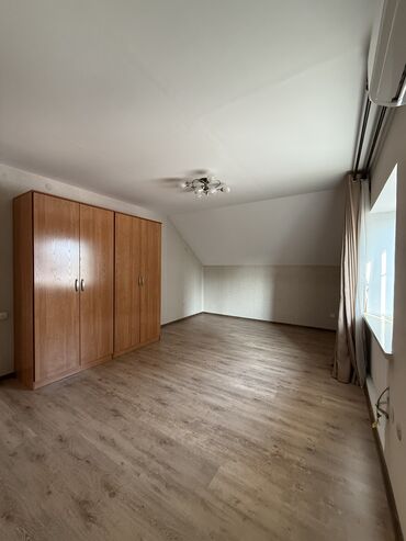 Долгосрочная аренда домов: 180 м², 8 комнат, Амбарная, Бассейн, Бронированные двери — 25