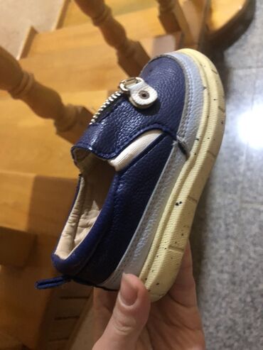 Dəstlər: Körpə geyim dəsti - 3 ədəd qalın, ayaqlı tulum: - Açıq mavi rəngdə — 22