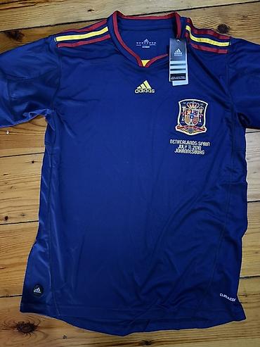 adidas krasovka: Təcili ucuza satılır premium clasdır Məhsul: Adidas İspaniya — 1