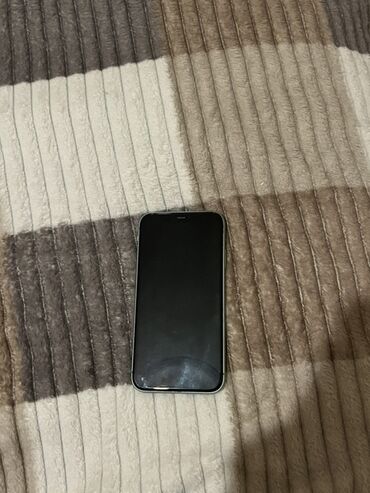 IPhone 11, 128 GB, Yaşıl, Simsiz şarj, Face ID