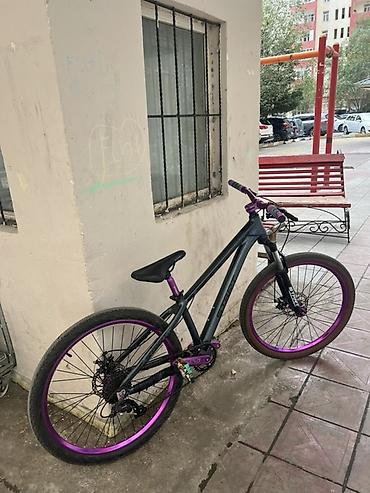 Dart tərzində şəhər və park sürüşləri üçün yığılmış 26” velosiped. -