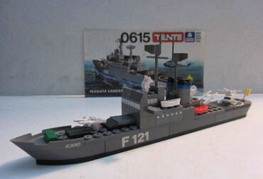 gusarski brod igračka: Šator Ekin 0615 raketna fregata, 1978. nedostaje mu raketni bacač i