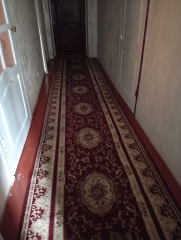 снять дом в бишкеке: 250 м², 1 комната, Парковка