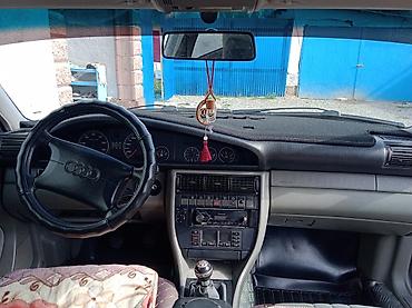 аудио техника: Audi 100: 1996 г., 2.6 л, Механика, Бензин, Седан — 4