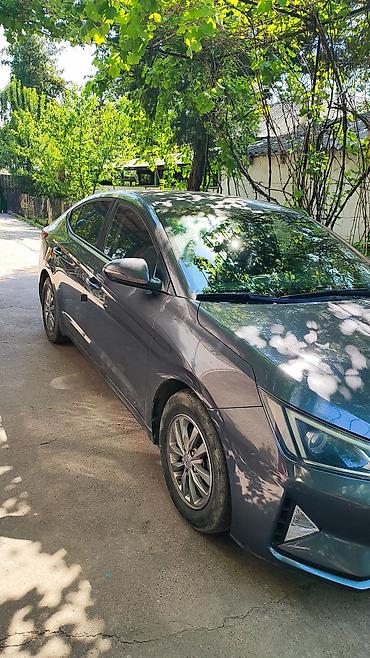 Транспорт: Hyundai Avante: 2018 г., 1.6 л, Автомат, Бензин, Седан — 3
