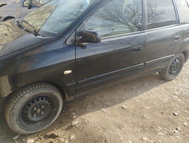 Mitsubishi: Mitsubishi Space Star: 2001 г., 1.6 л, Механика, Бензин, Универсал — 3