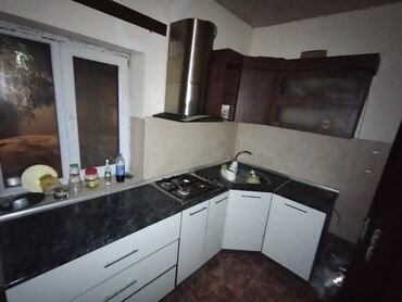 кухонный уголок ош: Endrim Mətbəx mebeli satılır 200 azn. Üzərinə qaz ve asperator