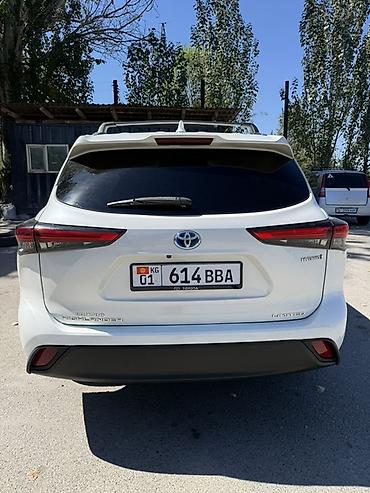 меняю на тягач: Toyota Highlander: 2020 г., 2.5 л, Автомат, Гибрид, Кроссовер — 5