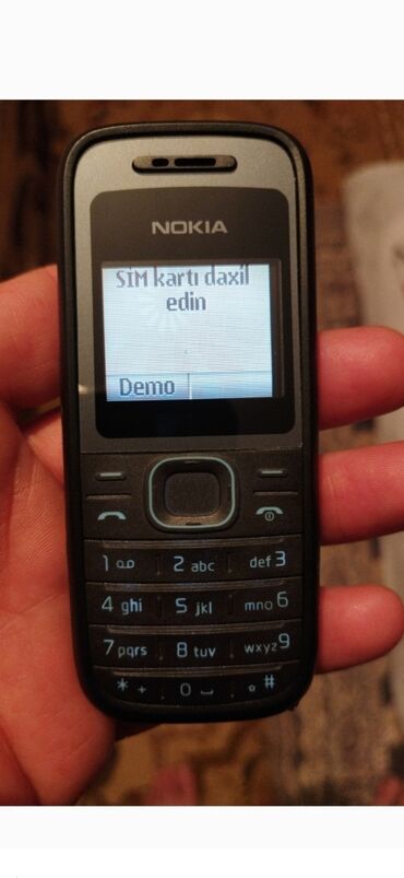 nokia 7610: Nokia telefonu tam arginal əla işləyir. 1200