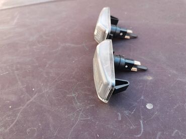 Auto delovi: Bocni migavac na krilu Lada 110-111-112. Novo. Ruske proizvodnje. Cena — 6