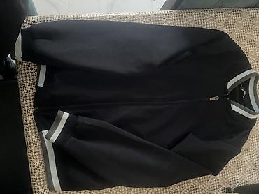 Kişi geyimləri: Qara rəngli kişilər üçün yüngül bomber-stil sviter/jaket - Rəng: tünd — 1