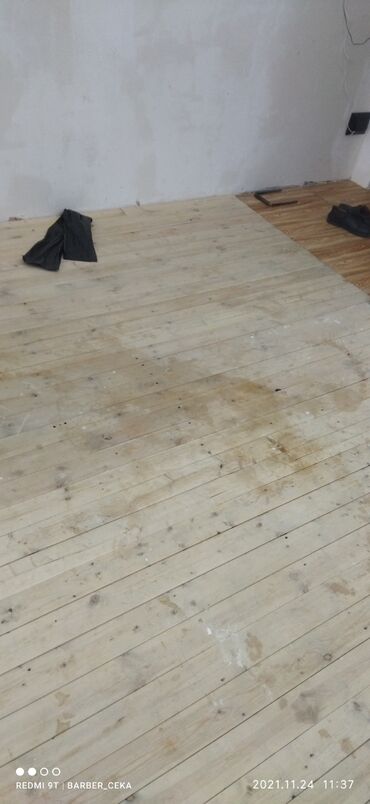 Döşəmə işləri: Pol yonqusu dolğu lak daxil iş mükəmməl olarağ işlənir — 3