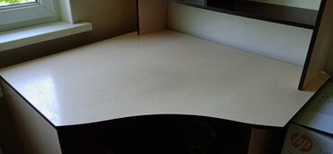 стол в стиле прованс: Стол, цвет - Бежевый, Б/у