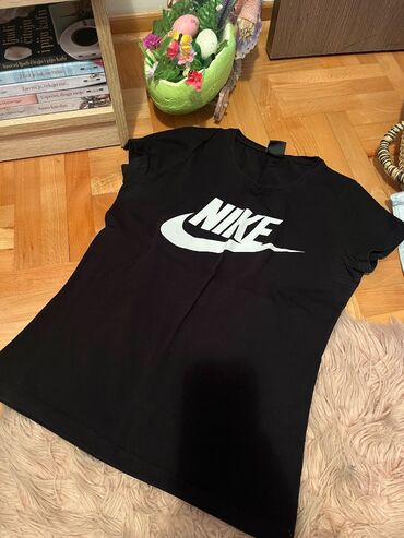 crop top majice new yorker: Sve po 300 djn akcija
Vise velicina
Novo