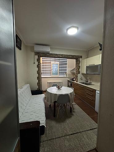Продажа квартир: 3 комнаты, 72 м², Таш-Рабат ТРЦ 106 серия, 4 этаж — 10