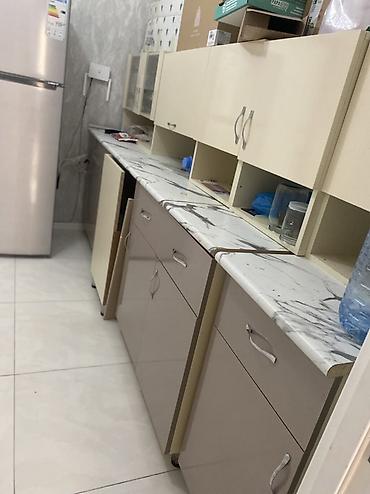 islənmis stol stullar: Mətbəx mebel dəsti - Tərkib: Aşağı tumbalar (çəkməcəli və qapaqlı — 1