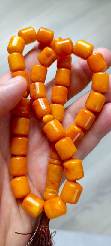 Təsbehlər: Qədim kəhrəba təsbeh.100% təbii Baltik kəhrəbasından təsbeh.Bütöv daş — 10