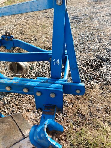 Traktorlar: Satlir 4 k 14 luk unlu marka kotan təzə kimdi unvan Şirvan qiymət 2300 — 3