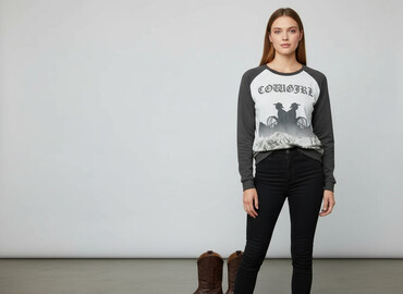 ubrania dla nastolatków: Women`s sweatshirt, size M