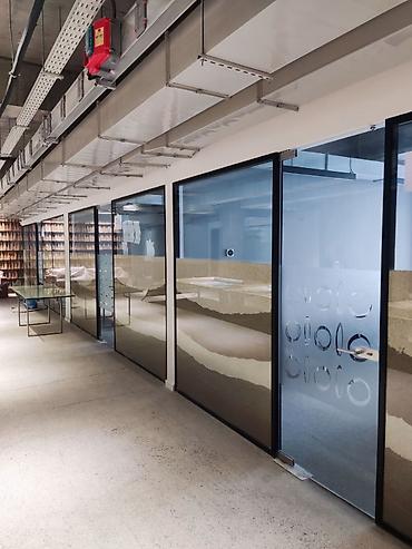Перегородки на заказ: На заказ Каркасная перегородка, Для офиса, Бронированное стекло, Монтаж, Бесплатный замер, Бесплатная доставка — 8
