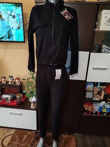 legend outlet haljine: Prelepa nova trenerica za prolece,jesenvel xl/xxl ali su za broj — 1