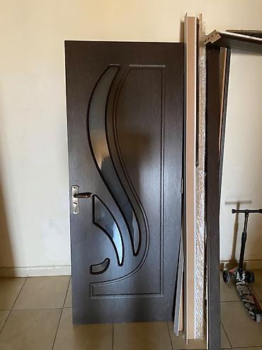 set mebel: 3 ədəd qapı satılır
2si şüşəli 90-205
1i hamam qapısı 80-205
1i 45azn — 3