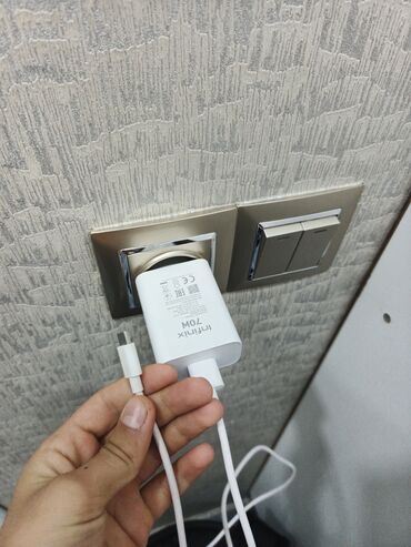 Infinix: Infinix Note 40 Pro, 256 GB, rəng - Qara, Simsiz şarj — 9