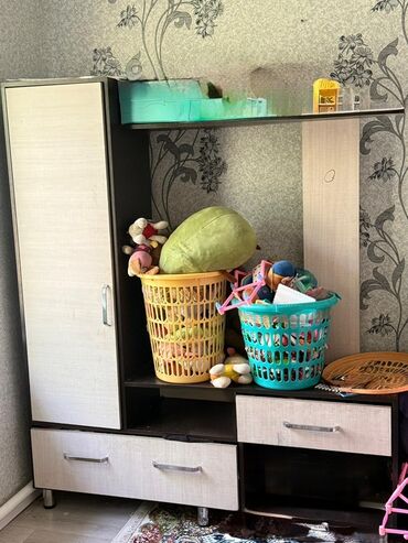 Шкафы для одежды: Шкаф для одежды, Прямой, ЛДСП