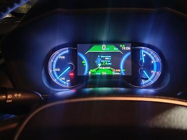 Toyota: Toyota RAV4: 2019 г., 2.5 л, Автомат, Гибрид, Кроссовер — 10
