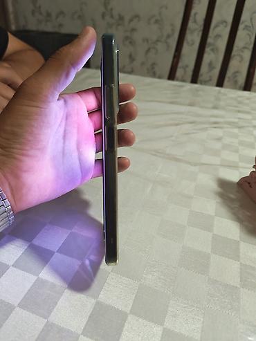 redmi c 15: Xiaomi rəng - Qara, 
 İki sim kartlı — 2
