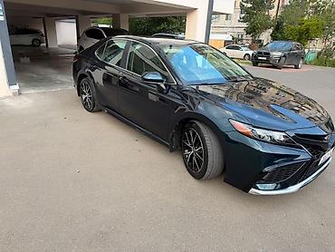 Транспорт: Toyota Camry: 2020 г., 2.5 л, Автомат, Бензин, Седан — 3
