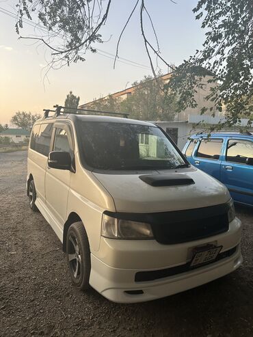 крыло на виндом: Honda Stepwgn: 2003 г., 2 л, Автоматические, Бензин, Минивэн