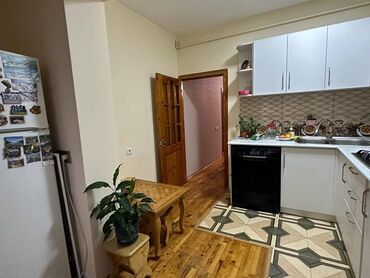 Köhnə tikili: Bakı, Həzi Aslanov qəs., 2 otaqlı, Köhnə tikili, m. Həzi Aslanov, 60 kv. m — 7