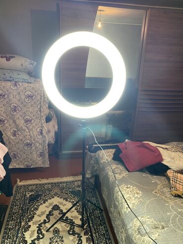 İşıqlandırma: LED Soft Ring Light – professional dairəvi işıq - Güc: 70W - Giriş