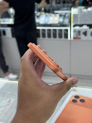 iphone x plus: IPhone 17 Pro Max, Б/у, 256 ГБ, Оранжевый, Коробка, 100 % — 6