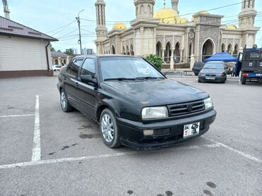 вкупка машина: Volkswagen Vento: 1992 г., 2.8 л, Механика, Бензин, Седан