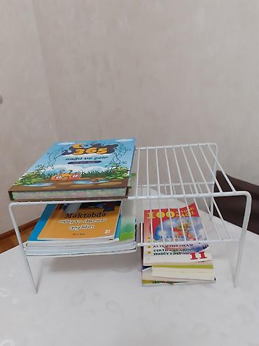 Metall kitab və sənəd rəfi - Material: möhkəm metal tel konstruksiya