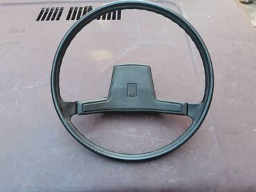 Auto delovi: Volan Lada 2105,Lada 2104 Karavan,Lada 2107 Riva, Niva br.2. Polovno — 1