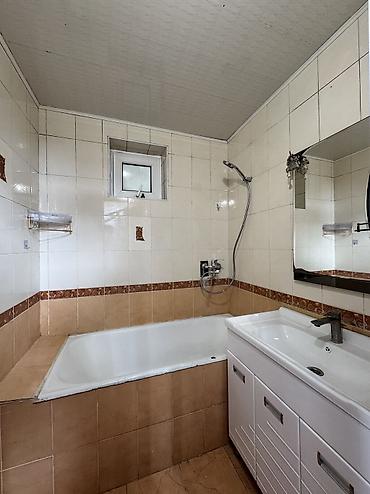 Продажа коттеджей и домов: 🏡 Продаётся дом (Восточный автовокзал) 🌳 📍 Адрес: ул. Абдыкадырова — 7