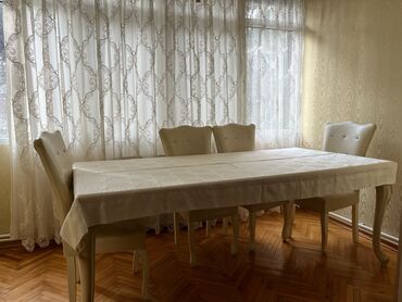 Masa və oturacaq dəstləri: Qonaq otağı üçün, İşlənmiş, Açılmayan, Dördbucaq masa, 6 stul lalafo.az -da Masa və oturacaq dəstləri: Qonaq otağı üçün, İşlənmiş, Açılmayan, Dördbucaq masa, 6 stul