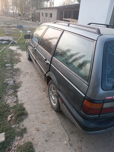 кемпинг дом на колесах: Volkswagen Passat Variant: 1990 г., 1.8 л, Механика, Универсал