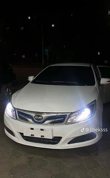 к3 2020: BYD : 2023 г., Электромобиль, Седан — 1