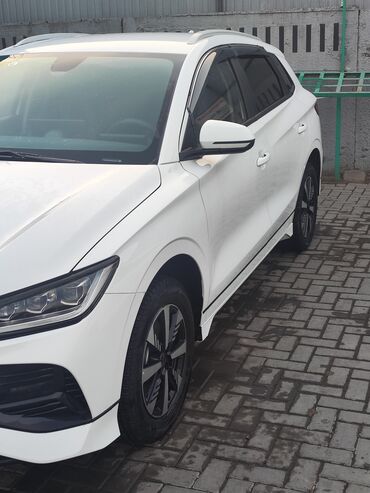 BYD: BYD E2: 2025 г., Автомат, Электромобиль, Хэтчбэк — 6