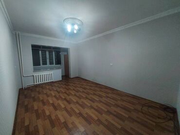 Продажа квартир: 1 комната, 36 м², 106 серия, 4 этаж, Старый ремонт