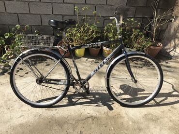 Велосипеды: Этот велосипед очень хорош урал в Джалал абади полный радной Только