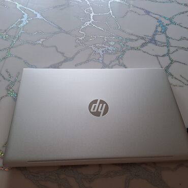 univerzalne laptop maske: Intel Core i5, 16 GB OZU, 15.6 " at lalafo.rs univerzalne laptop maske: Intel Core i5, 16 GB OZU, 15.6 "